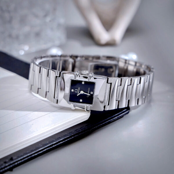 Đồng hồ Omega Constellation Quadra nữ dây kim loại máy Pin Nhật fake cao cấp 22x28mm
