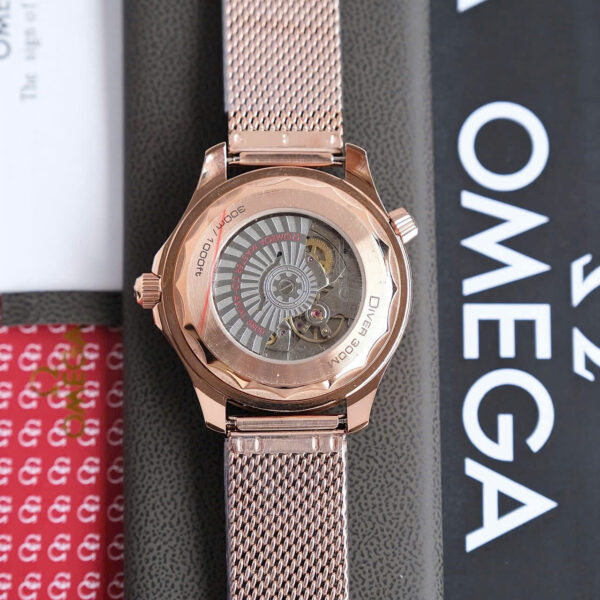 Đồng hồ Omega Seamaster nam vàng hồng máy cơ nhật giá rẻ 40mm