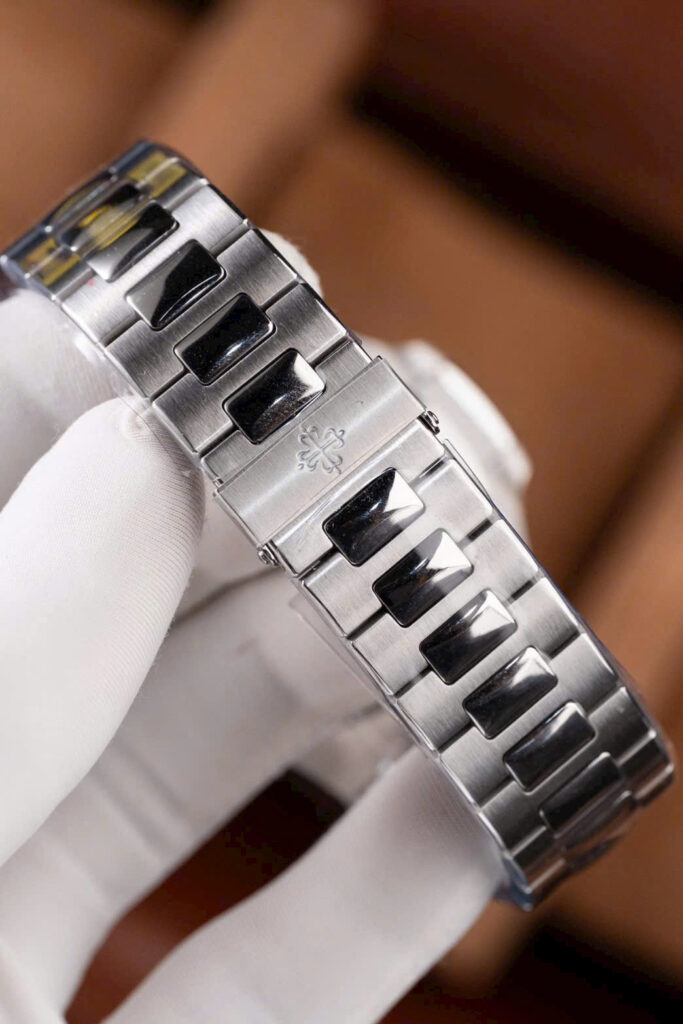 Đồng hồ Patek Philippe Nautilus 5711 Replica 11 bản kỉ niệm 40 năm nhà máy PPF 40mm (2)
