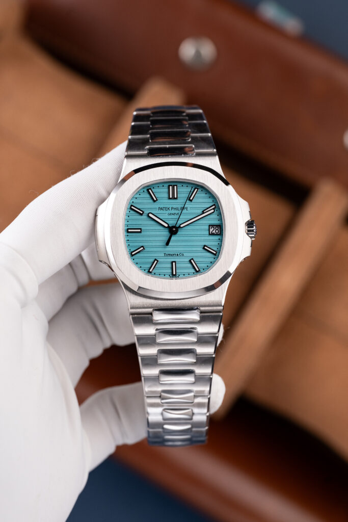 Đồng hồ Patek Philippe Nautilus 5711 mặt tiffany Rep 11 máy khắc xưởng BBF 40mm (2)