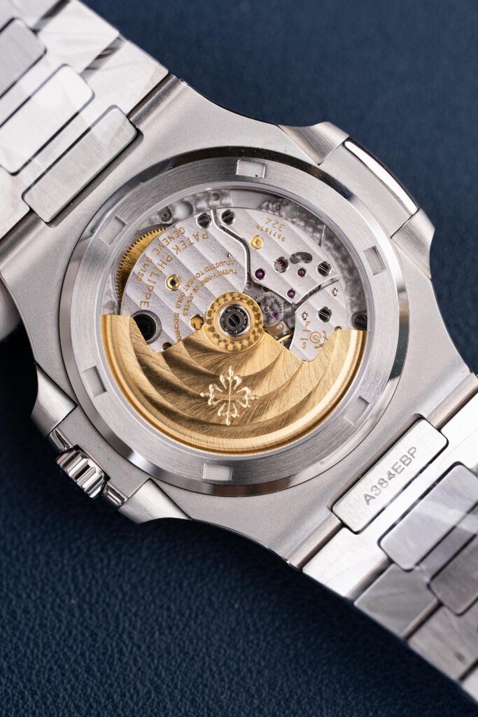 Đồng hồ Patek Philippe Nautilus 5711 mặt trắng Replica 11 máy khắc nhà máy BBF 40mm (2)