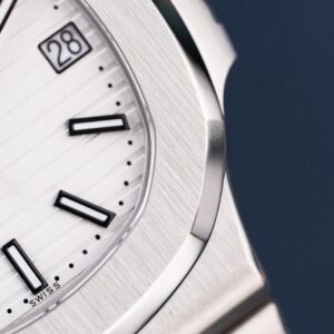 Đồng hồ Patek Philippe Nautilus 5711 mặt trắng Replica 11 máy khắc nhà máy BBF 40mm (2)