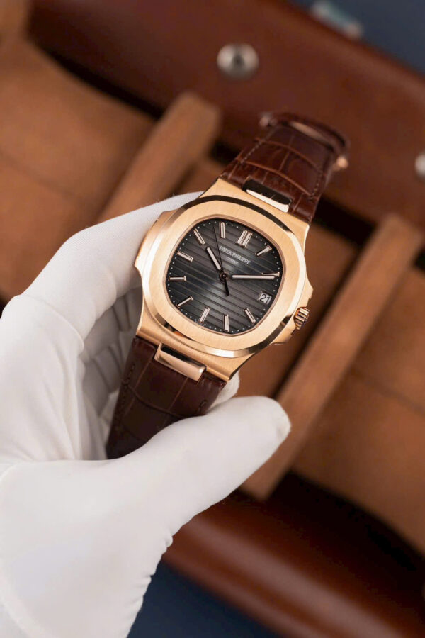 Đồng hồ Patek Philippe Nautilus 5711 mặt xám Replica 11 mạ vàng hồng máy khắc nhà máy BBF 40mm (2)
