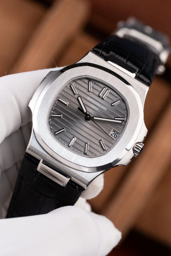 Đồng hồ Patek Philippe Nautilus 5711 mặt xám dây da chế tác máy khắc xưởng BBF 40mm (2)
