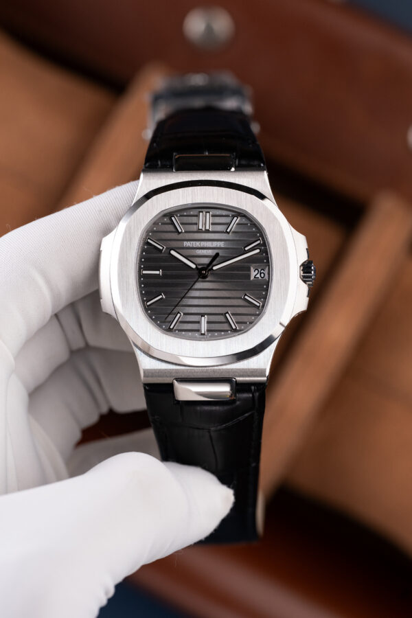 Đồng hồ Patek Philippe Nautilus 5711 mặt xám dây da chế tác máy khắc xưởng BBF 40mm (2)
