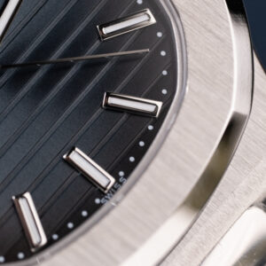 Đồng hồ Patek Philippe Nautilus 5711 mặt xanh blue Replica 11 máy khắc xưởng BBF 40mm (2)