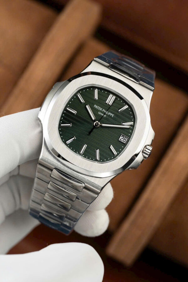 Đồng hồ Patek Philippe Nautilus 5711 mặt xanh lá cây Replica 11 máy khắc xưởng BBF 40mm (4)