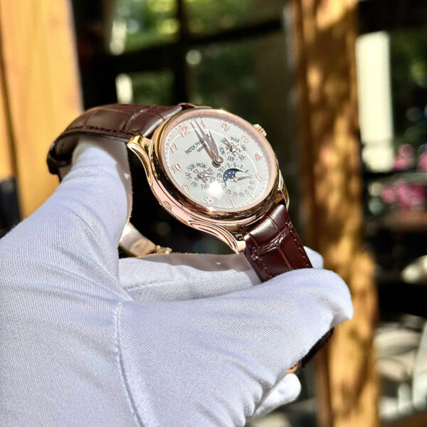 Đồng hồ Patek Philippe replica Grand Complications 5327 mặt trắng dây da nâu 39mm