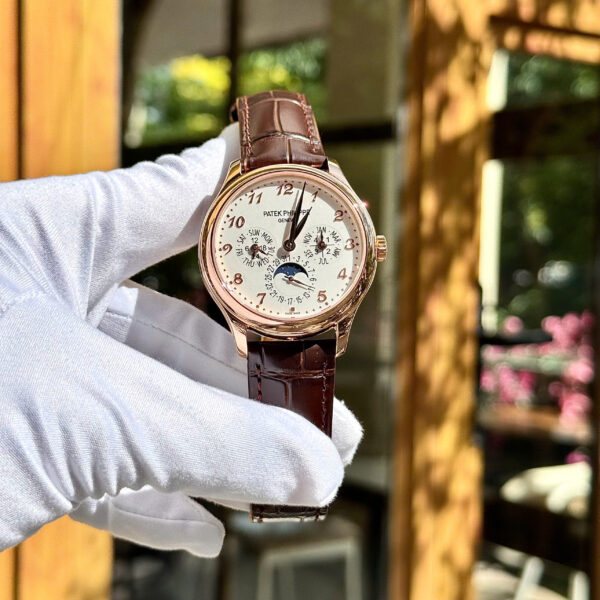 Đồng hồ Patek Philippe replica Grand Complications 5327 mặt trắng dây da nâu 39mm