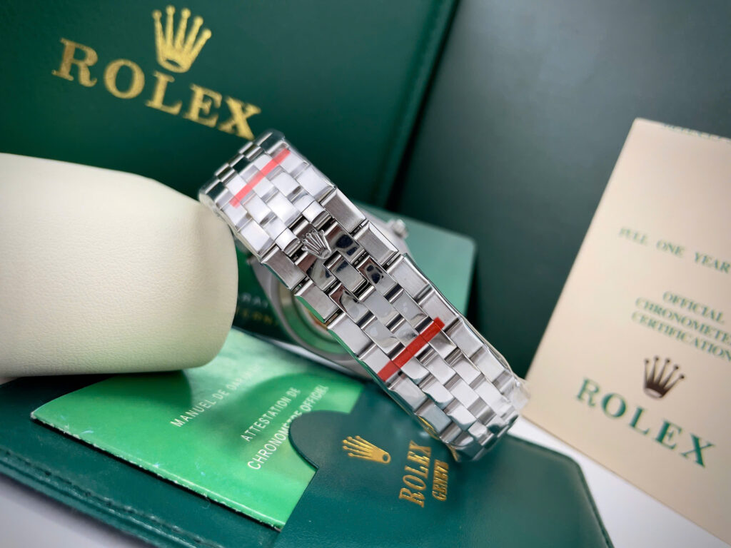 Đồng hồ Rolex Land-Dweller mặt xanh blue cọc số dạ quang fake 11 40mm