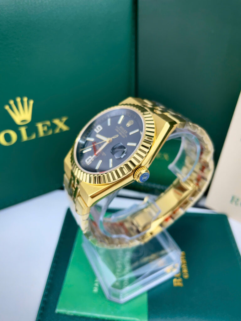 Đồng hồ Rolex Land-Dweller vàng gold mặt đen fake cao cấp 40mm