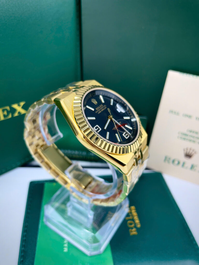 Đồng hồ Rolex Land-Dweller vàng gold mặt đen fake cao cấp 40mm