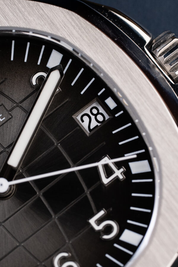 Patek Philippe Aquanaut 5167 Replica 11 mặt xám dây cao su tinh chỉnh nhà máy BBF 40mm (2)