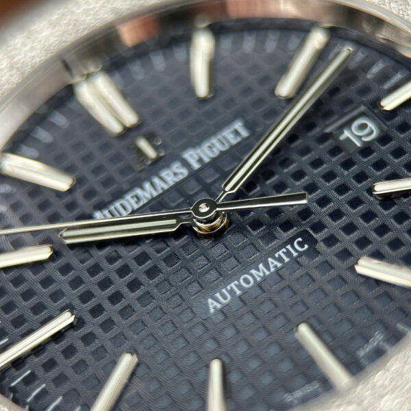 Đồng hồ Audemars Piguet Rep 11 Royal Oak 15410 Frosted mặt xanh dương máy cơ tự động xưởng APS 41mm (2)