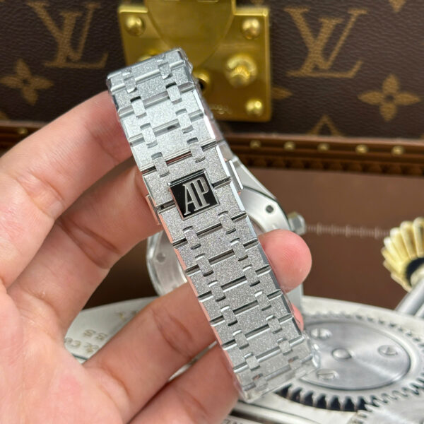 Đồng hồ Audemars Piguet Replica 11 Royal Oak 15410 Frosted Gold mặt đen máy cơ tự động xưởng APS 41mm (2)