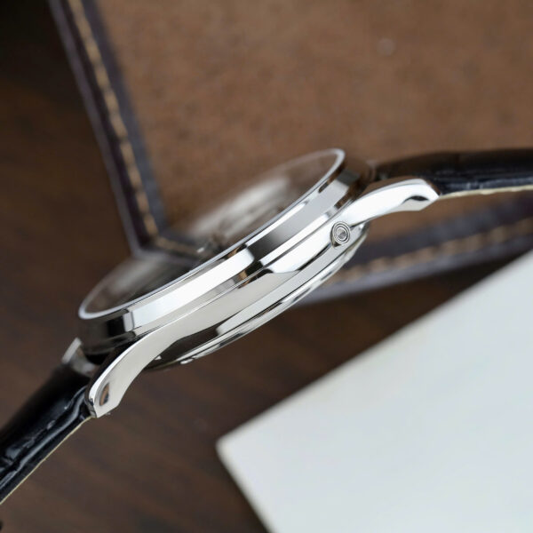 Đồng hồ Jaeger LeCoultre Master Ultrathin Perpetual Calendar Replica 11 mặt đen dây da xưởng VR 39mm (2)