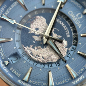 Đồng hồ Omega Rep 11 Seamaster Aqua Terra Worldtimer Summer Blue dây kim loại nhà máy VS 43mm (2)