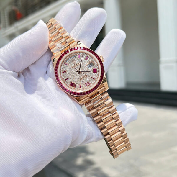 Đồng hồ Rolex Day-Date Replica 11 bọc vàng 18K + ruby tổng hợp + kim cương moissanite xưởng GM 40mm (2)