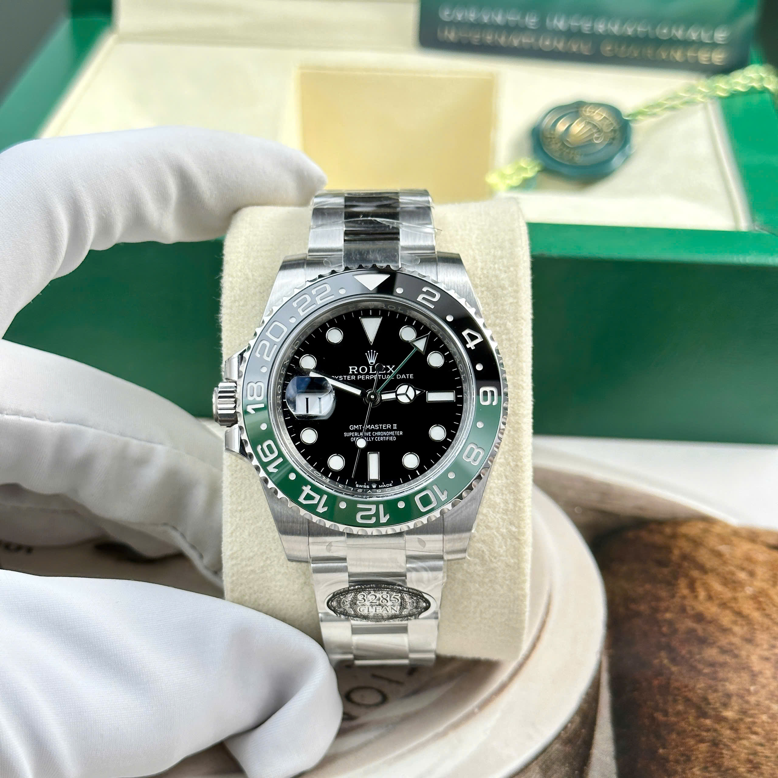 Đồng hồ Rolex GMT-Master II Sprite Replica 11 mặt đen dây đeo oyster xưởng Clean 40mm (1) Đồng hồ Rolex GMT-Master II Sprite Replica 11 mặt đen dây đeo oyster xưởng Clean 40mm (2)