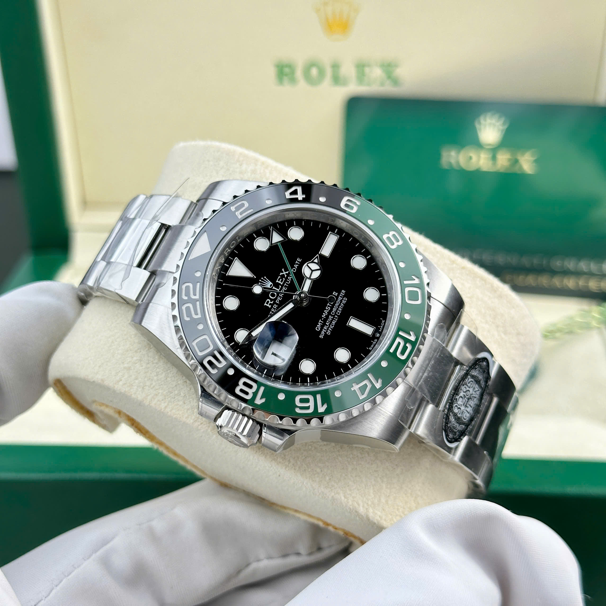 Đồng hồ Rolex GMT-Master II Sprite Replica 11 mặt đen dây đeo oyster xưởng Clean 40mm (10) Đồng hồ Rolex GMT-Master II Sprite Replica 11 mặt đen dây đeo oyster xưởng Clean 40mm (2)