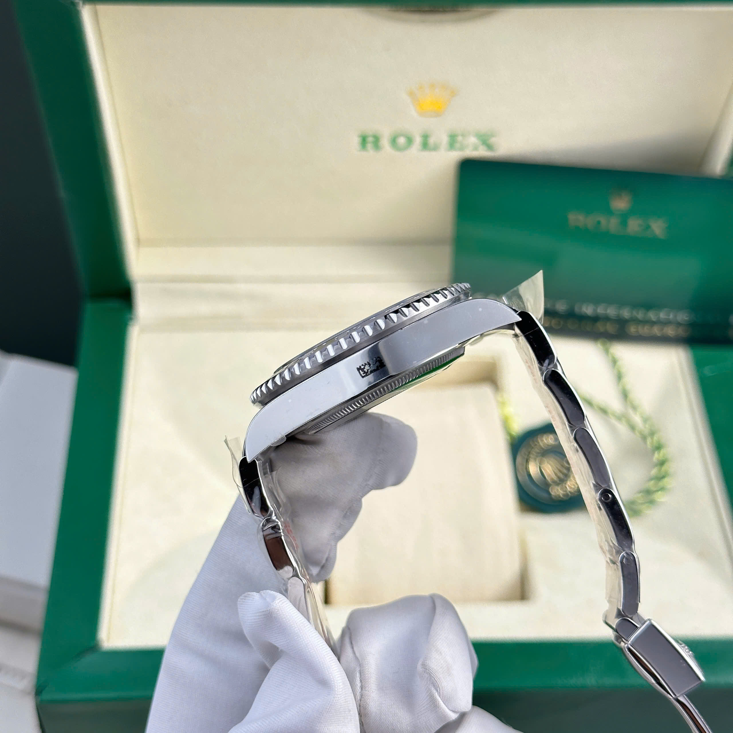 Đồng hồ Rolex GMT-Master II Sprite Replica 11 mặt đen dây đeo oyster xưởng Clean 40mm (2) Đồng hồ Rolex GMT-Master II Sprite Replica 11 mặt đen dây đeo oyster xưởng Clean 40mm (2)
