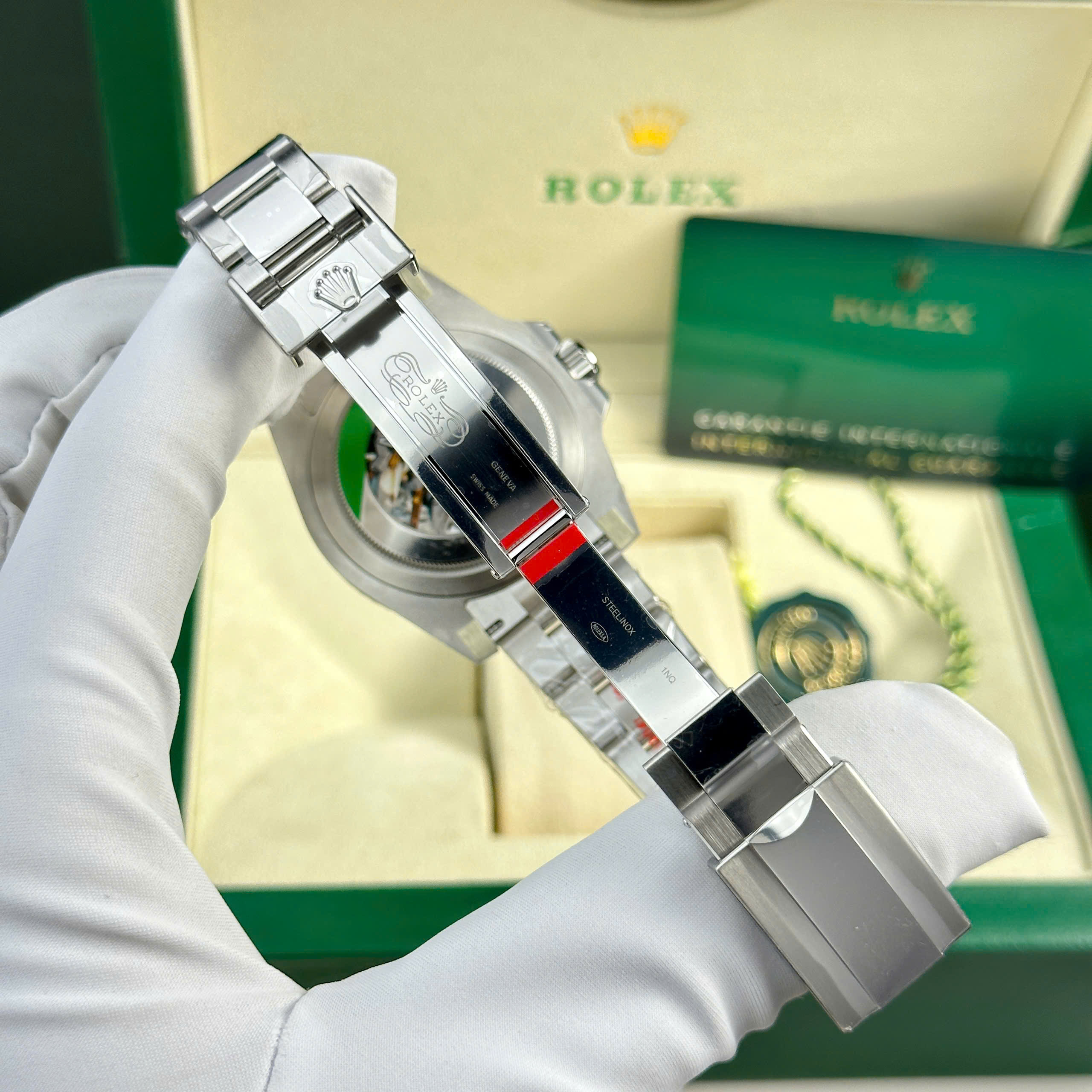 Đồng hồ Rolex GMT-Master II Sprite Replica 11 mặt đen dây đeo oyster xưởng Clean 40mm (5) Đồng hồ Rolex GMT-Master II Sprite Replica 11 mặt đen dây đeo oyster xưởng Clean 40mm (2)