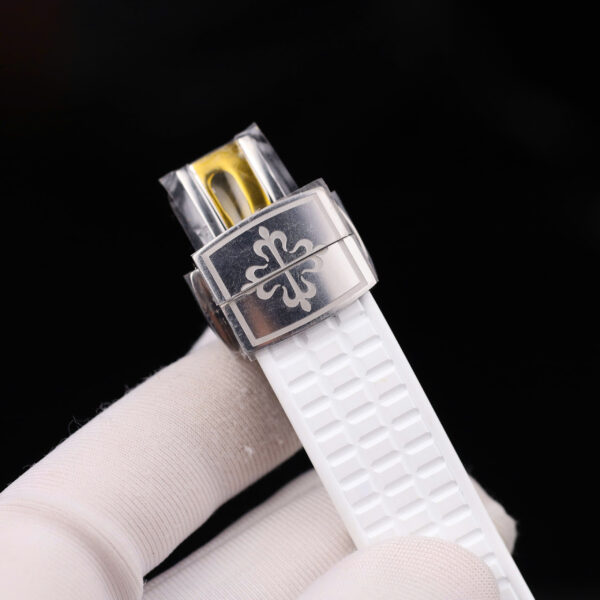 Đồng hồ nữ Patek Philippe Aquanaut 5067 Rep 11 màu trắng viền đính kim cương moissanite 35 (2)