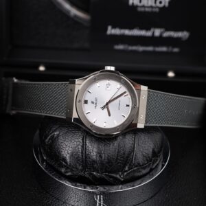 Đồng hồ Hublot Classic Fusion Rep cao cấp mặt xám vỏ titan siêu nhẹ nhà máy JJZ 42mm (2)