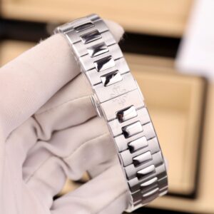 Đồng hồ Patek Philippe Aquanaut 5811 chế tác màu xanh blue tinh chỉnh full chi tiết chuẩn Auth 41mm (2)