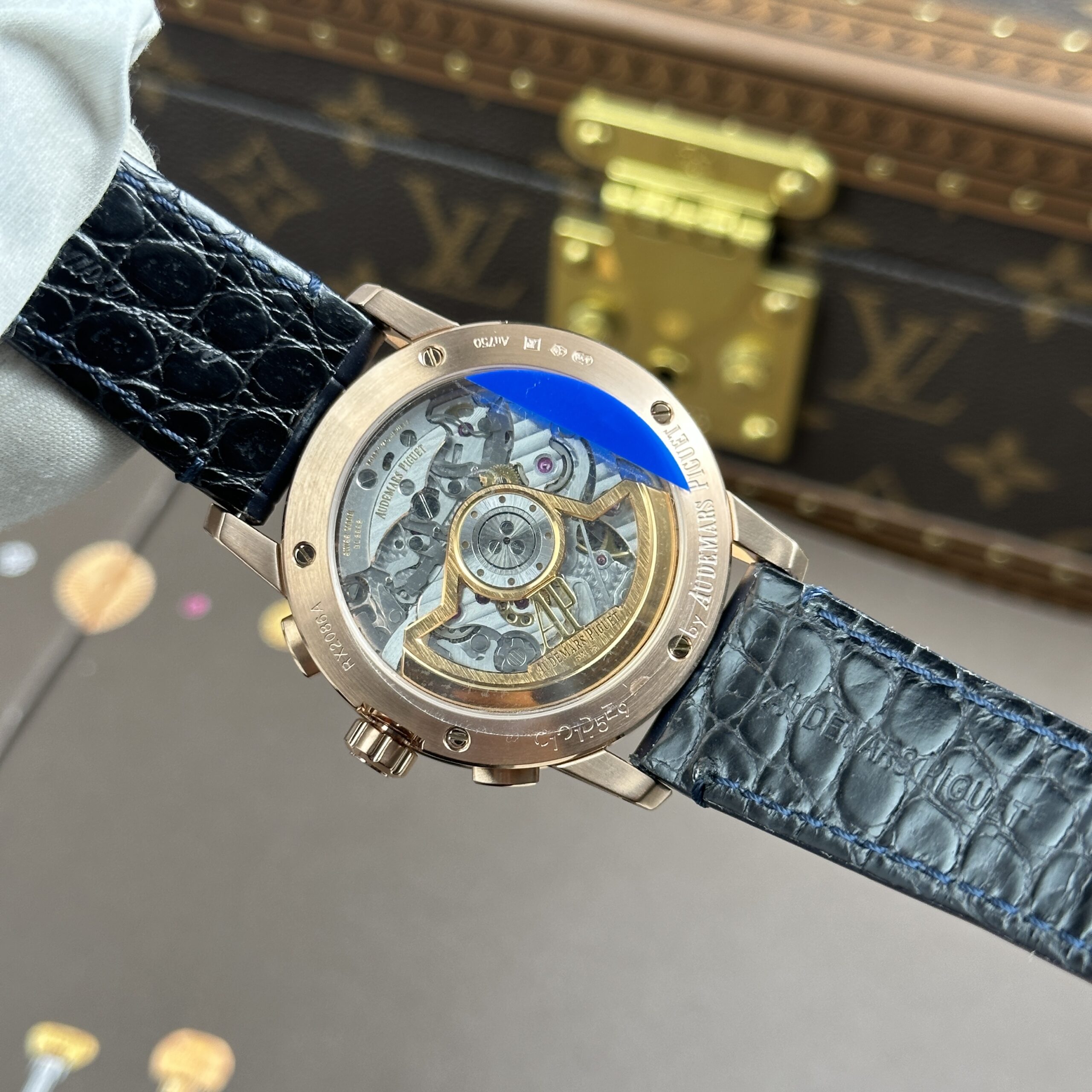 Đồng hồ Audemars Piguet Code 11.59 Rep 11 mặt số màu xanh dương dây da xưởng APS 41mm (2) Đồng hồ Audemars Piguet Code 11.59 Rep 11 mặt số màu xanh dương dây da xưởng APS 41mm (2)