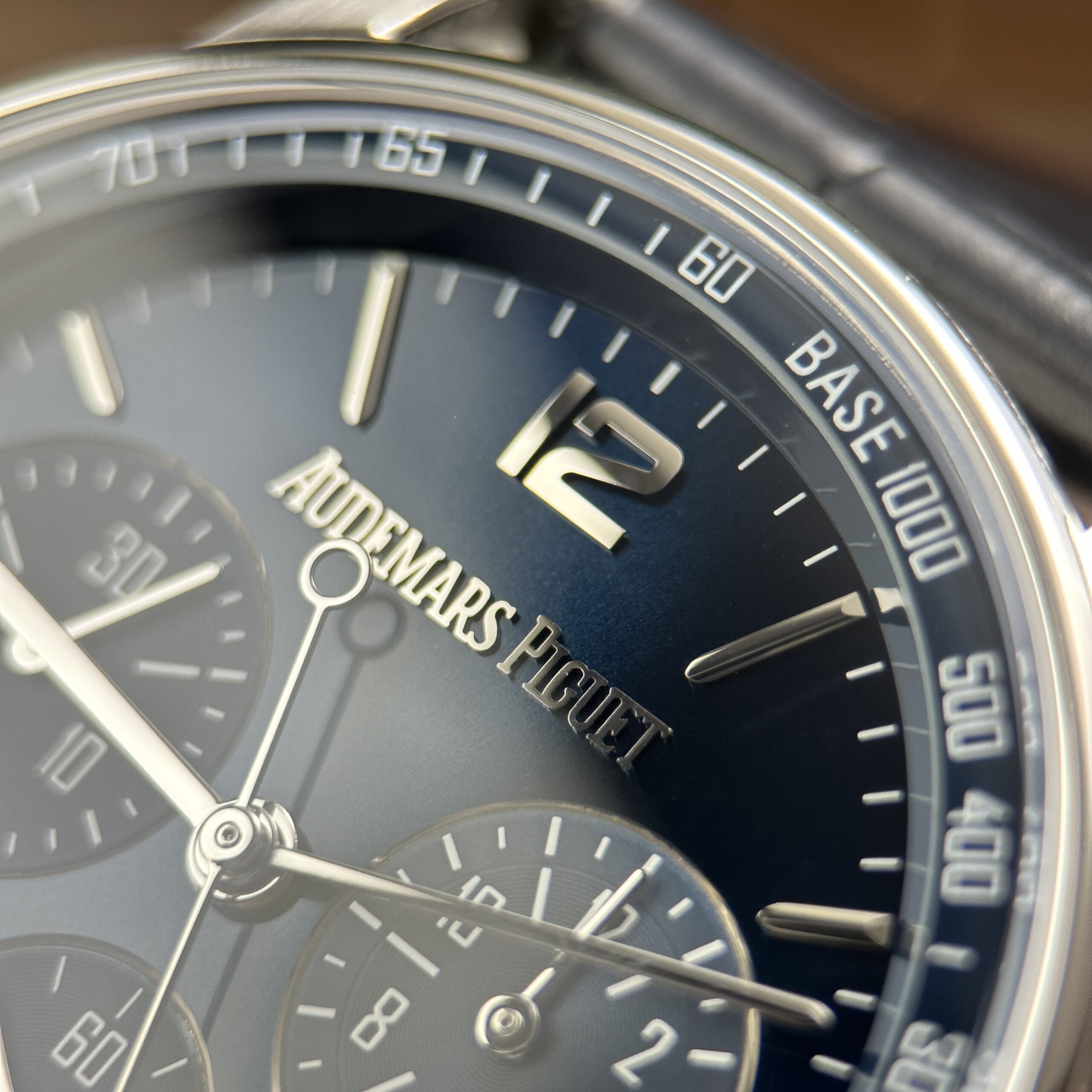 Đồng hồ Audemars Piguet Code 11.59 Rep 11 mặt xanh dương máy cơ tự động nhà máy APS 41mm (17) Đồng hồ Audemars Piguet Code 11.59 Rep 11 mặt xanh dương máy cơ tự động nhà máy APS 41mm (1)