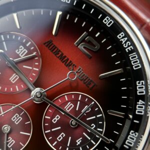 Đồng hồ Audemars Piguet Code 11.59 Rep cao cấp mặt số màu đỏ tía nhà máy APS 41mm (1)