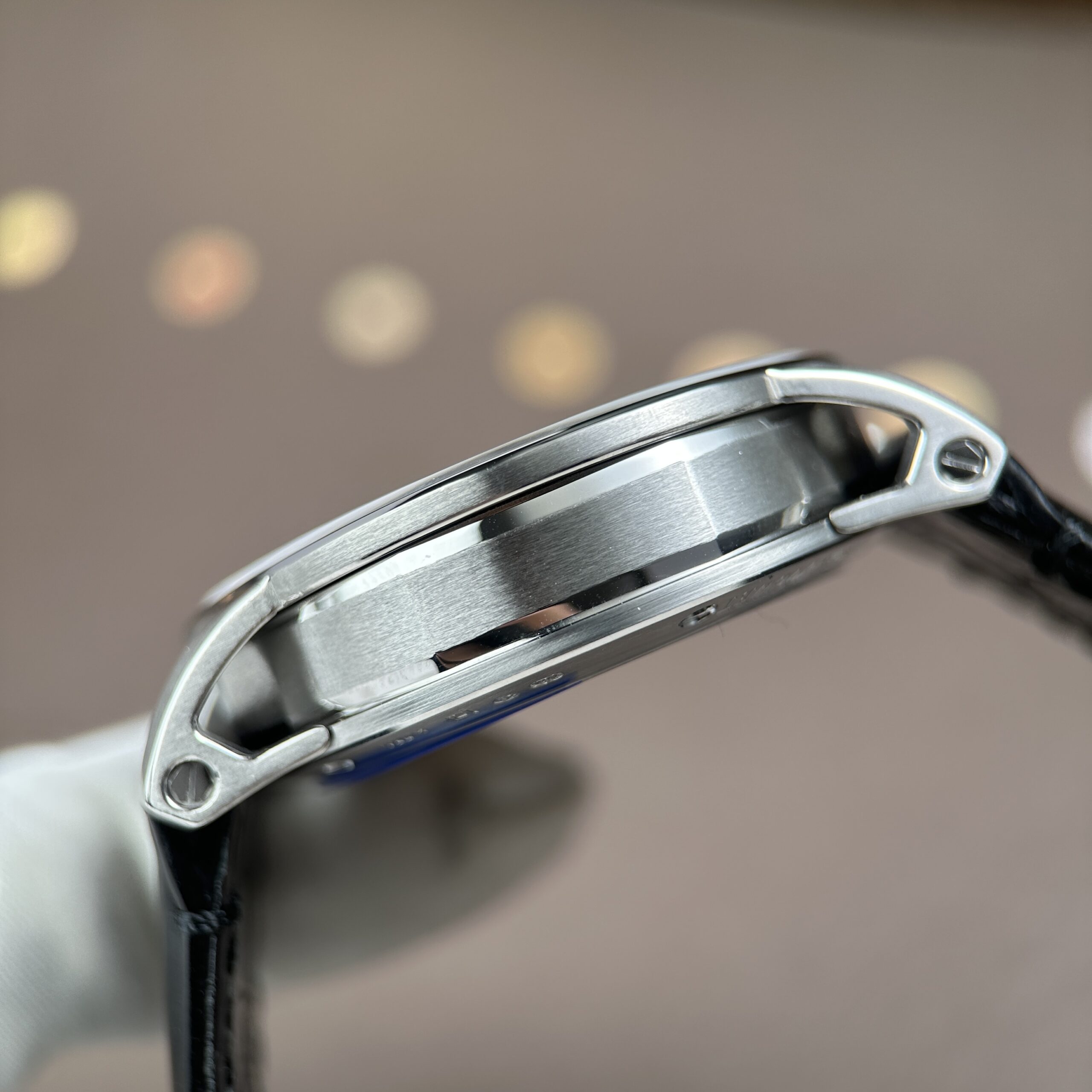 Đồng hồ Audemars Piguet Code 11.59 Replica 11 mặt số màu đen dây da nhà máy APS 41mm (3) Đồng hồ Audemars Piguet Code 11.59 Replica 11 mặt số màu đen dây da nhà máy APS 41mm (1)