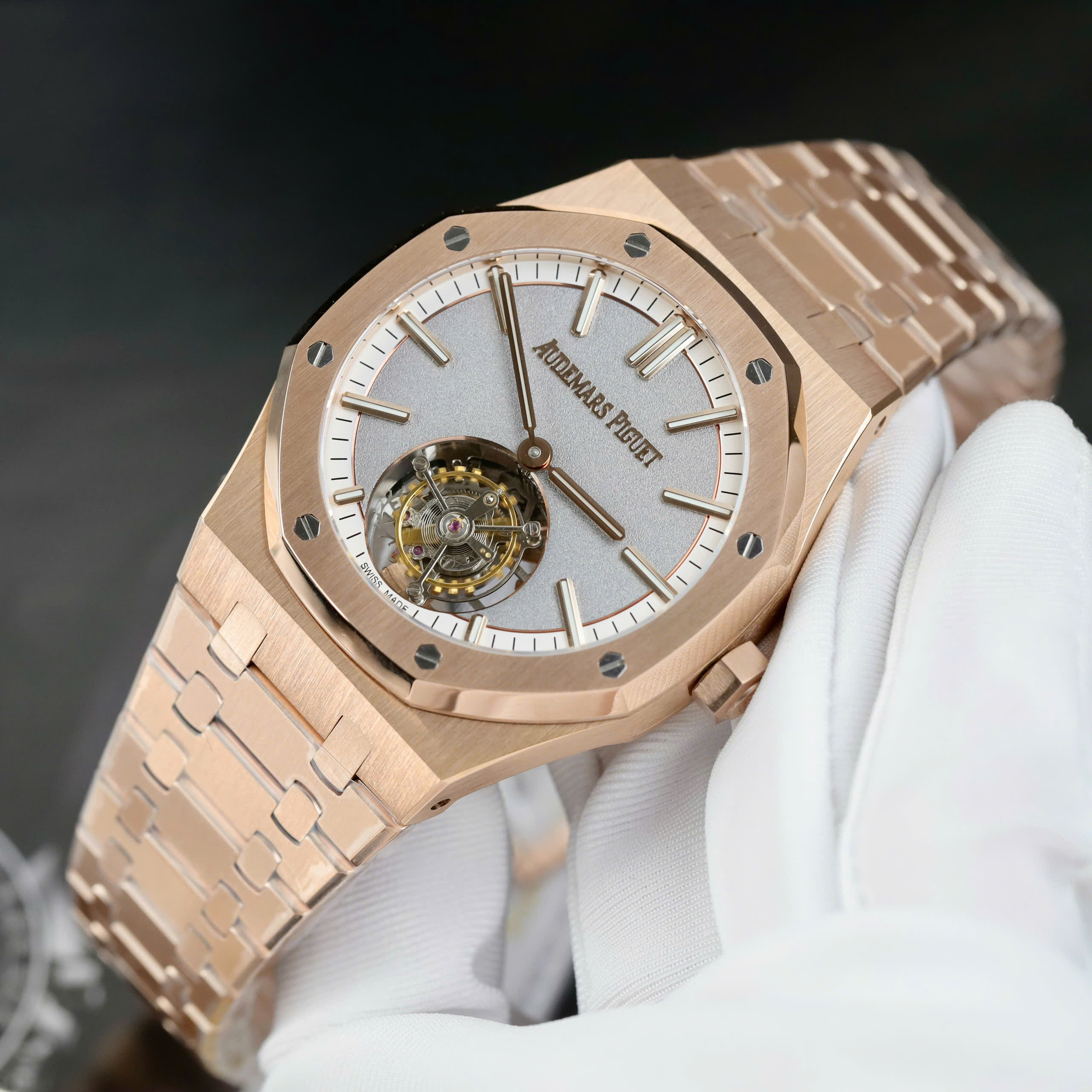 Đồng hồ Audemars Piguet Rep cao cấp Royal Oak Selfwinding Flying Tourbillon 26730OR mặt xám phun cát 41mm (9) Đồng hồ Audemars Piguet Rep cao cấp Royal Oak Selfwinding Flying Tourbillon 26730OR mặt xám phun cát 41mm (2)