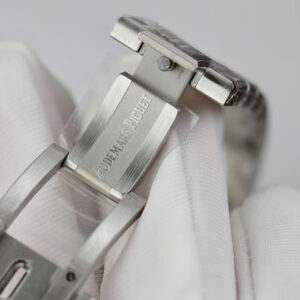 Đồng hồ Audemars Piguet Replica 11 Royal Oak Selfwinding Flying Tourbillon 26730BC mặt xanh lá viền đính đá baguette 41mm (2)