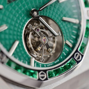 Đồng hồ Audemars Piguet Replica 11 Royal Oak Selfwinding Flying Tourbillon 26730BC mặt xanh lá viền đính đá baguette 41mm (2)