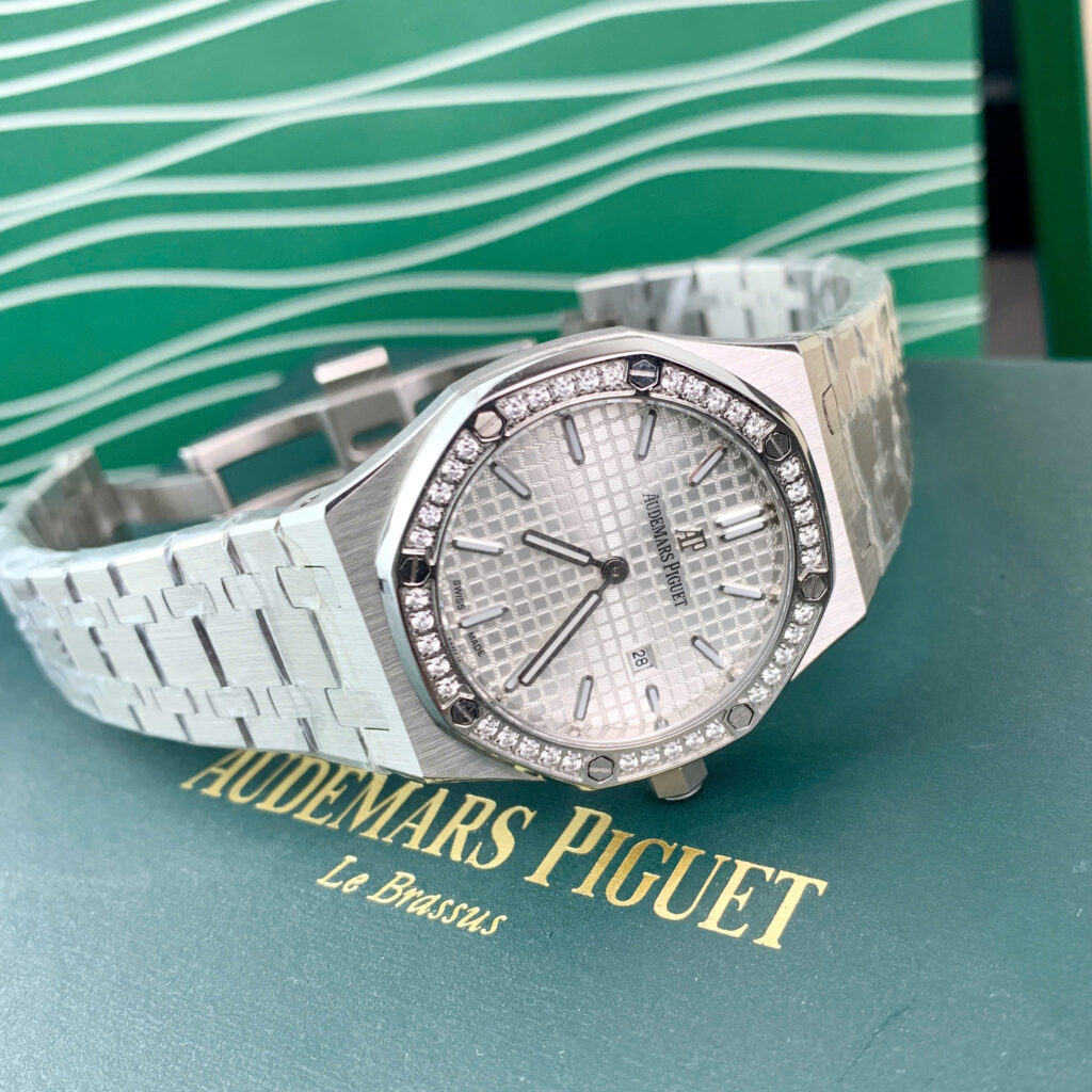Đồng hồ Audemmars Piguet Royal Oak 15550 nữ đính đá dây kim loại fake cao cấp 34mm