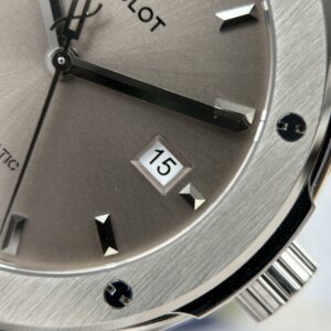 Đồng hồ Hublot Classic Fusion Rep 11 mặt nâu xám máy ETA 2892 Thuỵ Sỹ nhà máy JJZ 42mm (2)