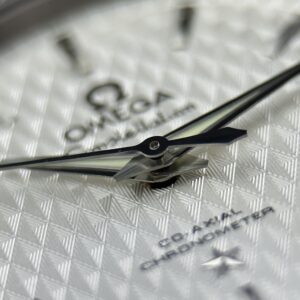 Đồng hồ Omega Constellation Rep cao cấp mặt trắng dây kim loại 38mm (1)