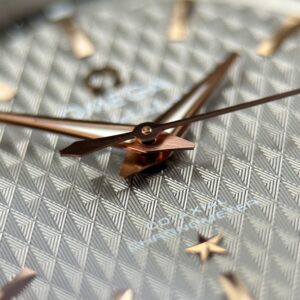 Đồng hồ Omega Constellation chế tác mặt xám dây kim loại 38mm (2)