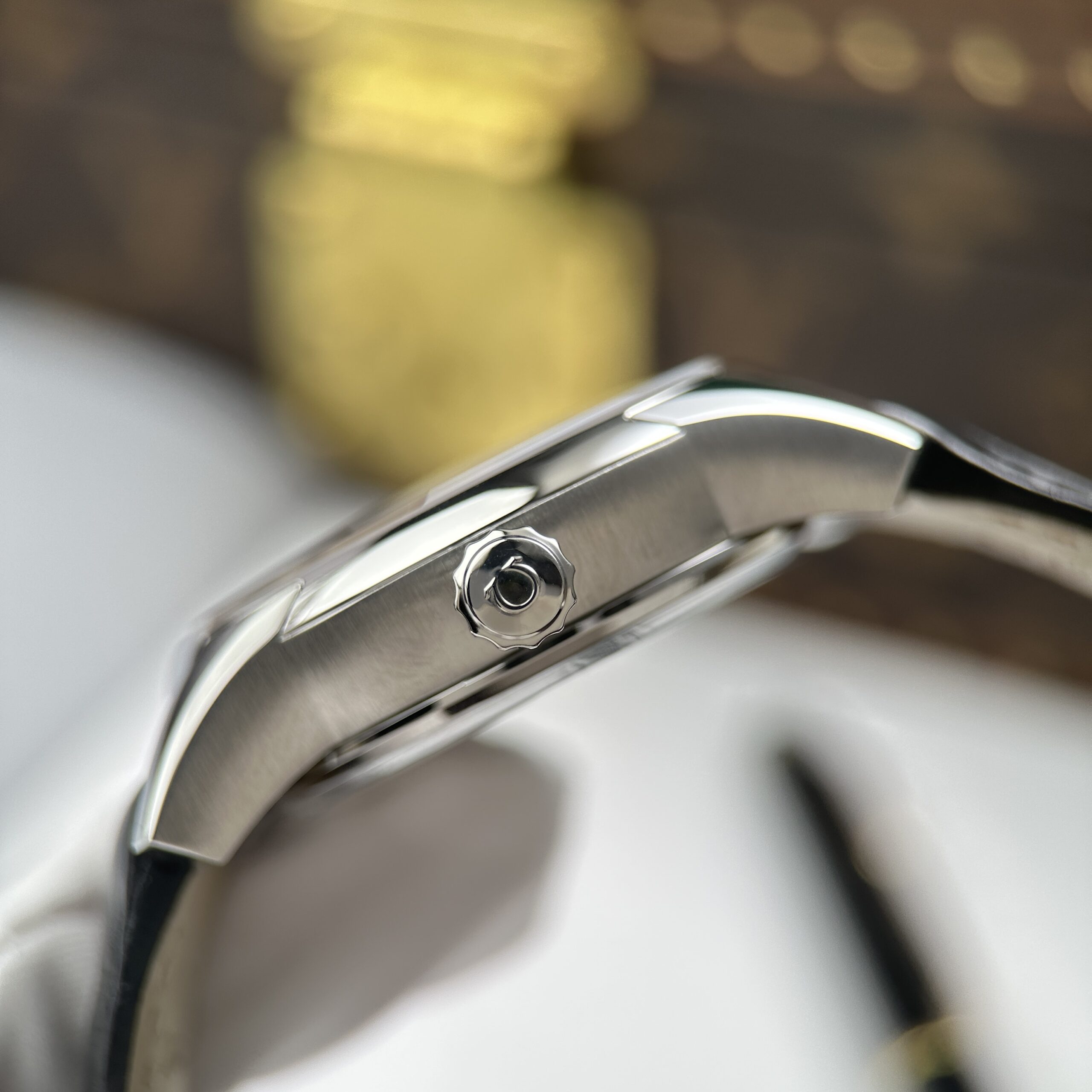 Đồng hồ Omega Replica 1 1 De Ville Co-Axial Chronometer 8500 mặt đen dây da 41mm (5) Đồng hồ Omega Replica 1 1 De Ville Co-Axial Chronometer 8500 mặt đen dây da 41mm (2)