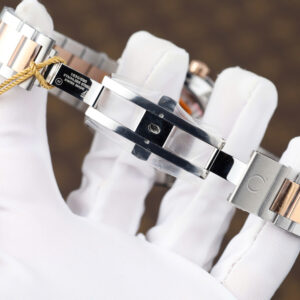 Đồng hồ Omega Seamaster Aqua Terra GMT Rep 11 mặt nâu chocolate dây kim loại xưởng VS 41 (2)