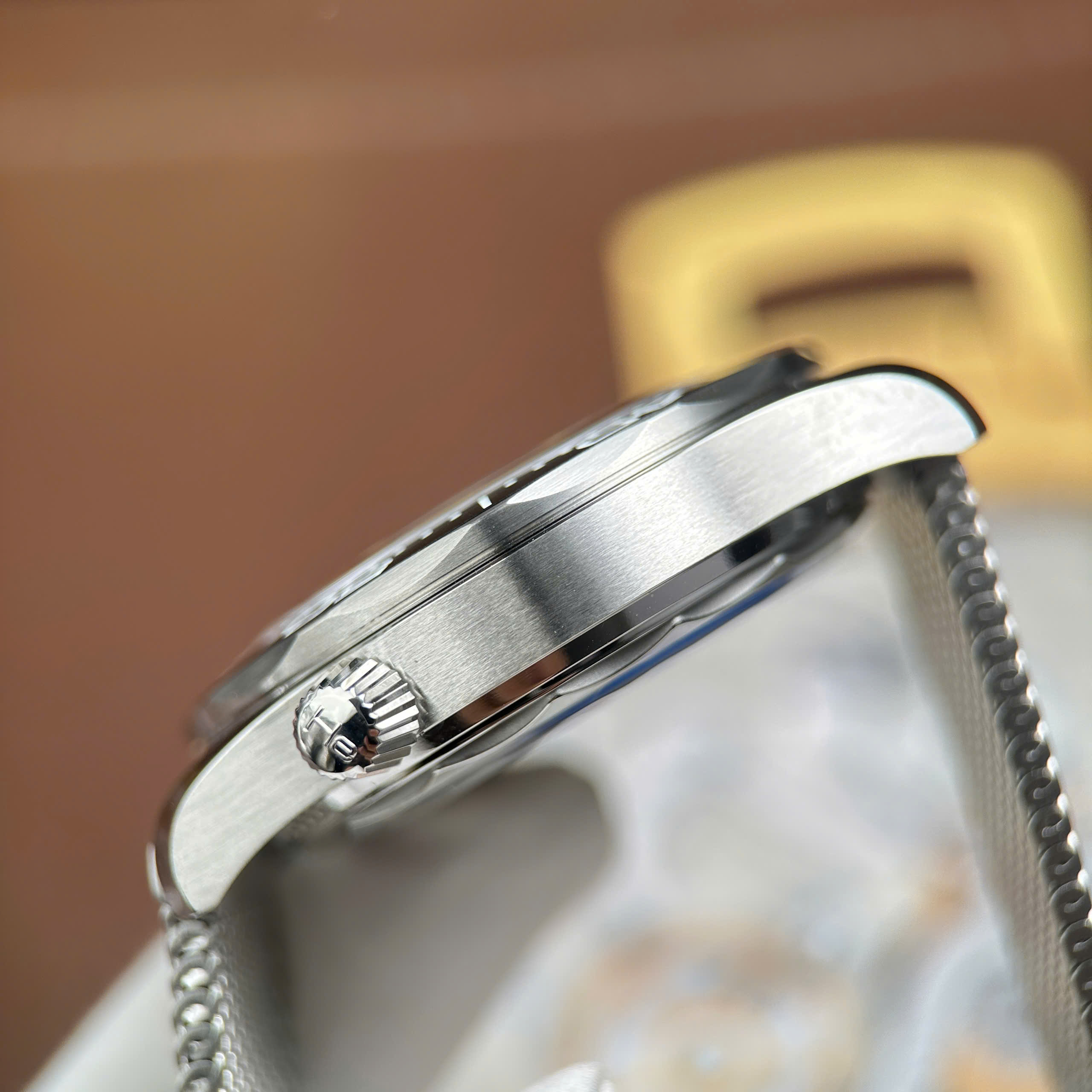 Đồng hồ Omega Seamaster Diver 300M Rep 11 mặt đen máy cơ Thuỵ Sỹ nhà máy VS 42mm (4) Đồng hồ Omega Seamaster Diver 300M Rep 11 mặt đen máy cơ Thuỵ Sỹ nhà máy VS 42mm (2)