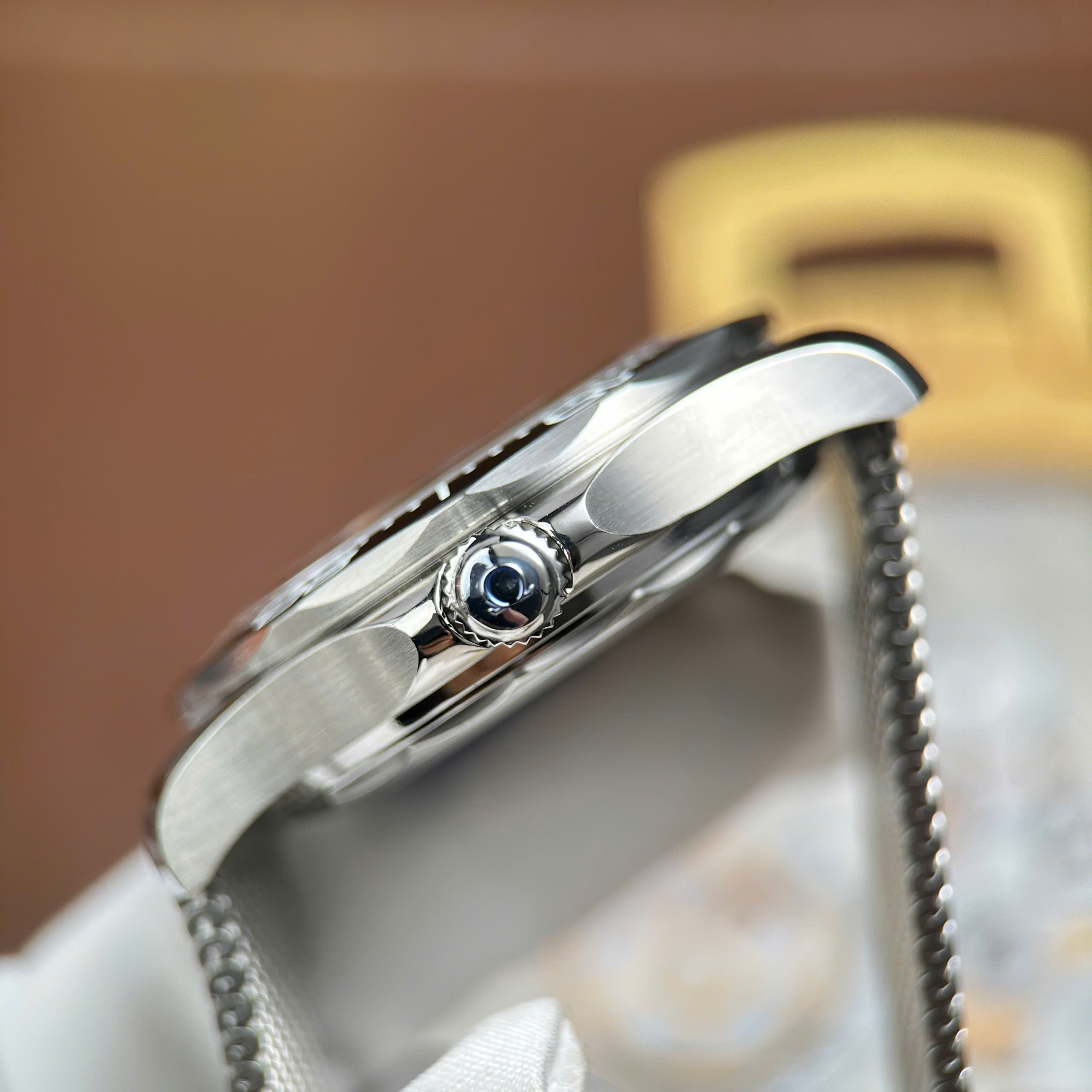 Đồng hồ Omega Seamaster Diver 300M Rep 11 mặt đen máy cơ Thuỵ Sỹ nhà máy VS 42mm (5) Đồng hồ Omega Seamaster Diver 300M Rep 11 mặt đen máy cơ Thuỵ Sỹ nhà máy VS 42mm (2)