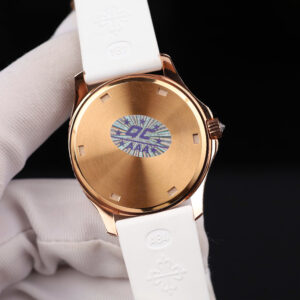 Đồng hồ Patek Philippe Aquanaut 5067 chế tác vỏ bọc vàng 18K đính full moissanite 35 (2)