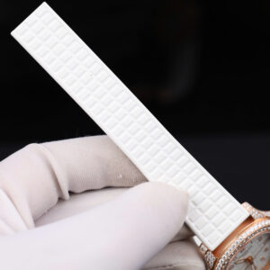 Đồng hồ Patek Philippe Aquanaut 5067 chế tác vỏ bọc vàng 18K đính full moissanite 35 (2)