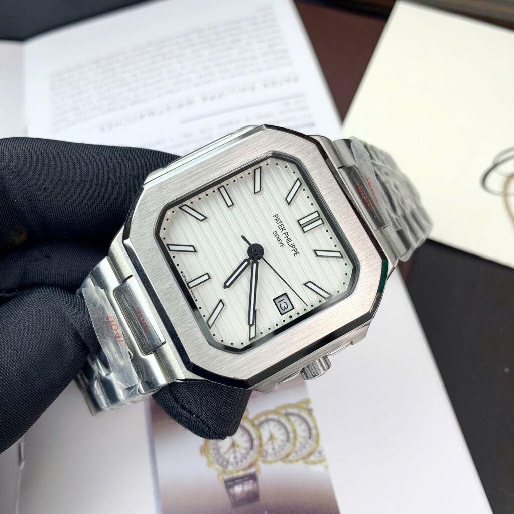 Đồng hồ Patek Philippe Cubitus nam mặt trắng máy cơ nhật giá rẻ fake 11 45mm
