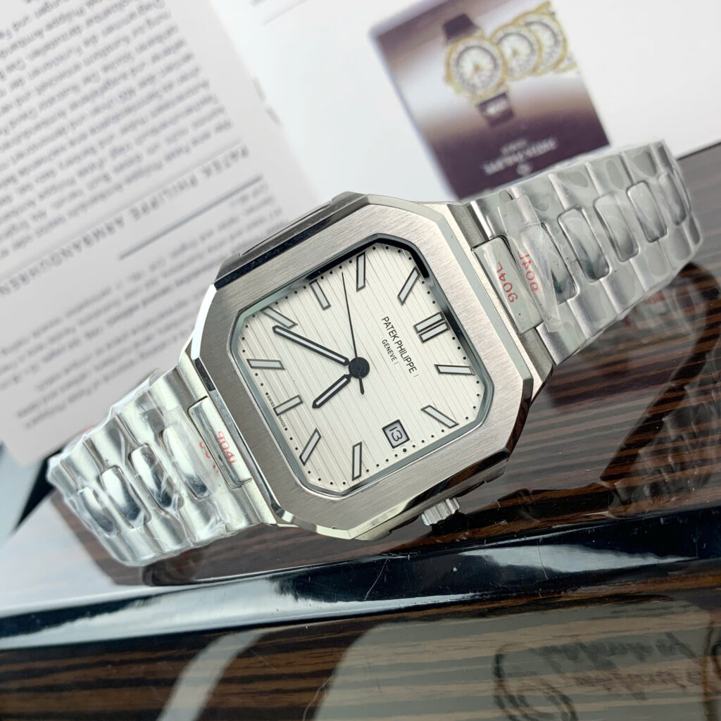 Đồng hồ Patek Philippe Cubitus nam mặt trắng máy cơ nhật giá rẻ fake 11 45mm