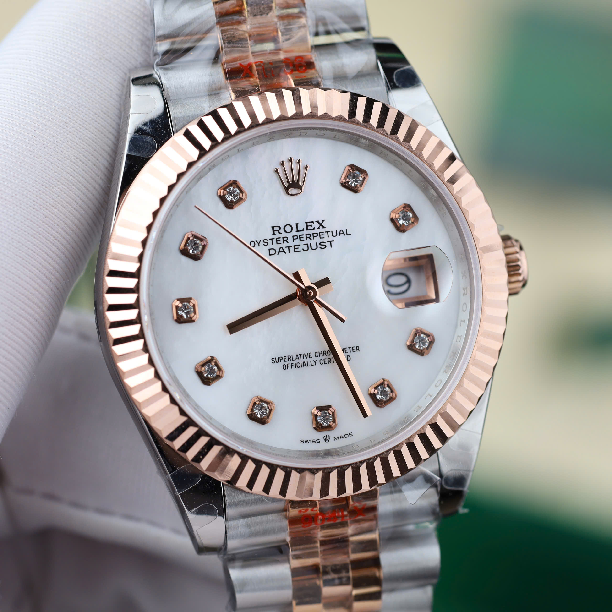 Đồng hồ Rolex DateJust mặt MOP chế tác bọc vàng hồng 18K nhà máy GM 41mm (6) Đồng hồ Rolex DateJust mặt MOP chế tác bọc vàng hồng 18K nhà máy GM 41mm (2)