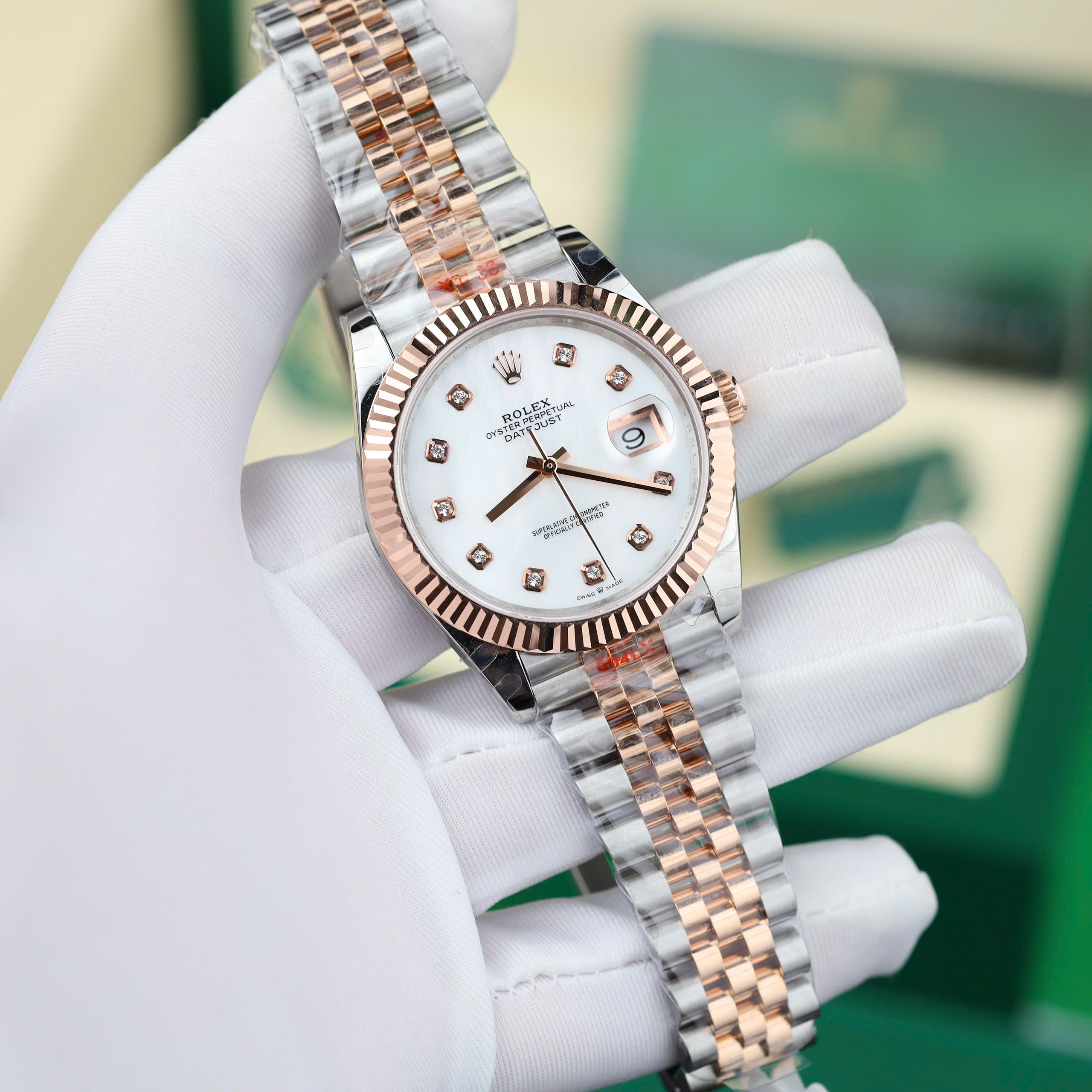 Đồng hồ Rolex DateJust mặt MOP chế tác bọc vàng hồng 18K nhà máy GM 41mm (9) Đồng hồ Rolex DateJust mặt MOP chế tác bọc vàng hồng 18K nhà máy GM 41mm (2)